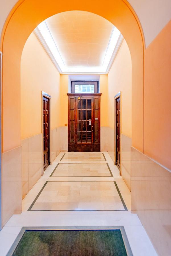 Centro, 2 Bagni, 2 Camere: La Casa Sui Tetti Apartment Turin