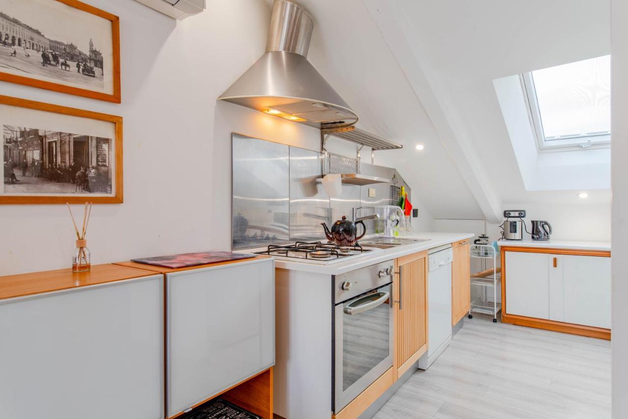 Centro, 2 Bagni, 2 Camere: La Casa Sui Tetti Apartment *